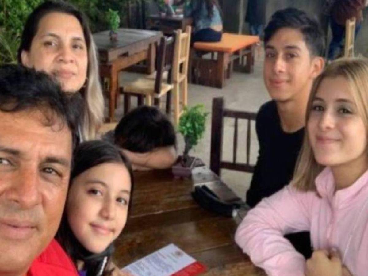 Hija de exfutbolista del Motagua causa revuelo con atrevidas fotos en redes sociales