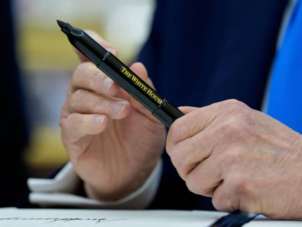 Así es la nueva tarjeta dorada de Trump por un pago mínimo de un millón de dólares