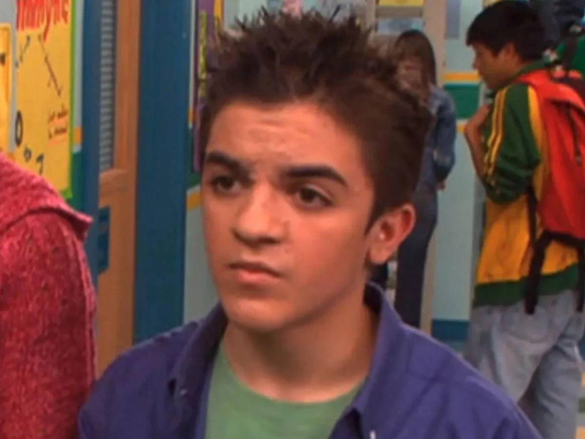 Tras causar daños en un cuarto de hotel, Tylor Chase es internado en el hospital