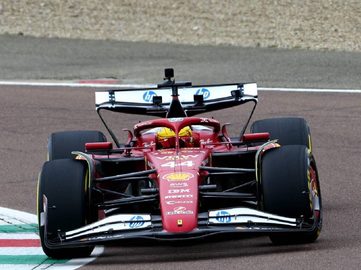 Así es la SF25, la nueva Ferrari de Lewis Hamilton para carreras en 2025