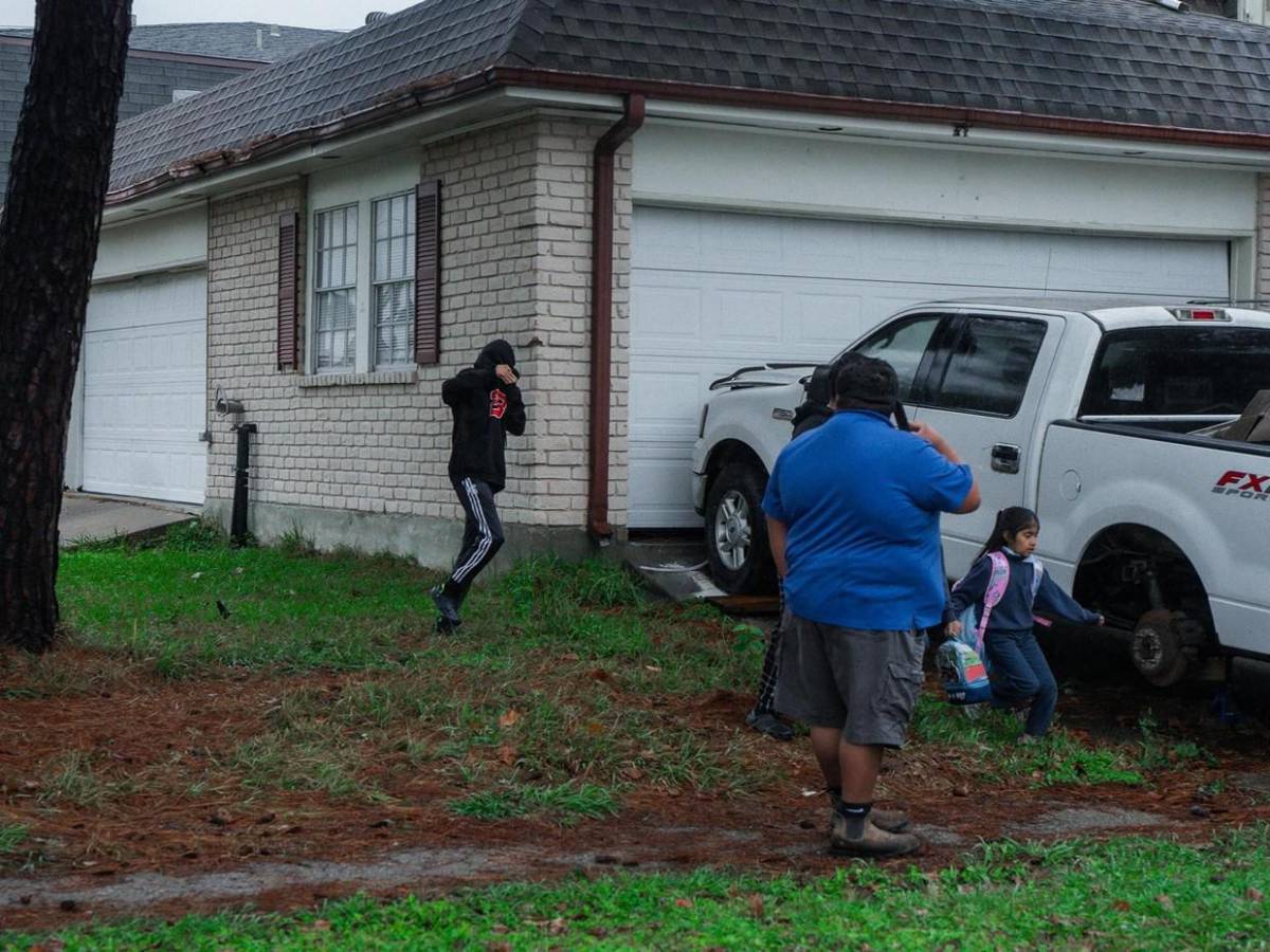 Hondureños protestan contra la represión migratoria en Kenner, Luisiana