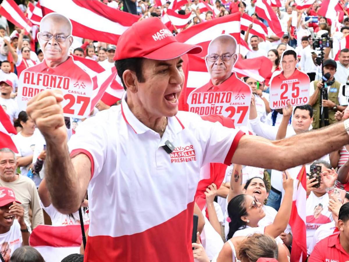 Salvador Nasralla, el narrador deportivo que lidera la carrera por la presidencia en Honduras