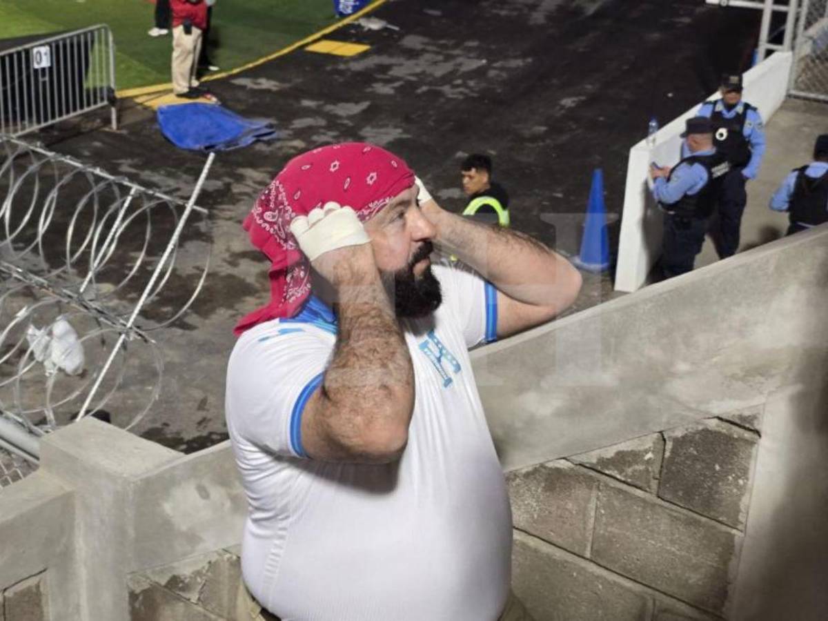 ¿A qué fue al sector de sol? Así lució Luis Redondo en el partido Honduras vs Antigua