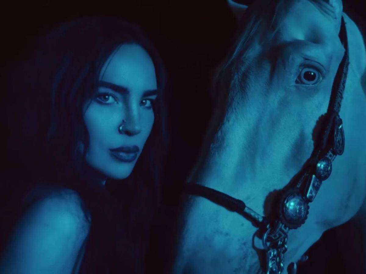 Belinda es acusada de adorar 'figuras demoníacas' en su nuevo video