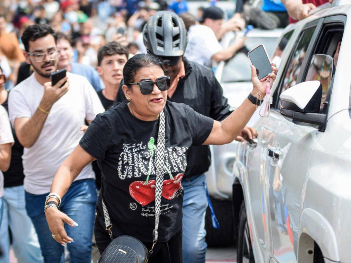“Estoy aquí. Con ustedes”: Así fue recibida María Corina Machado en Venezuela tras diez meses fuera