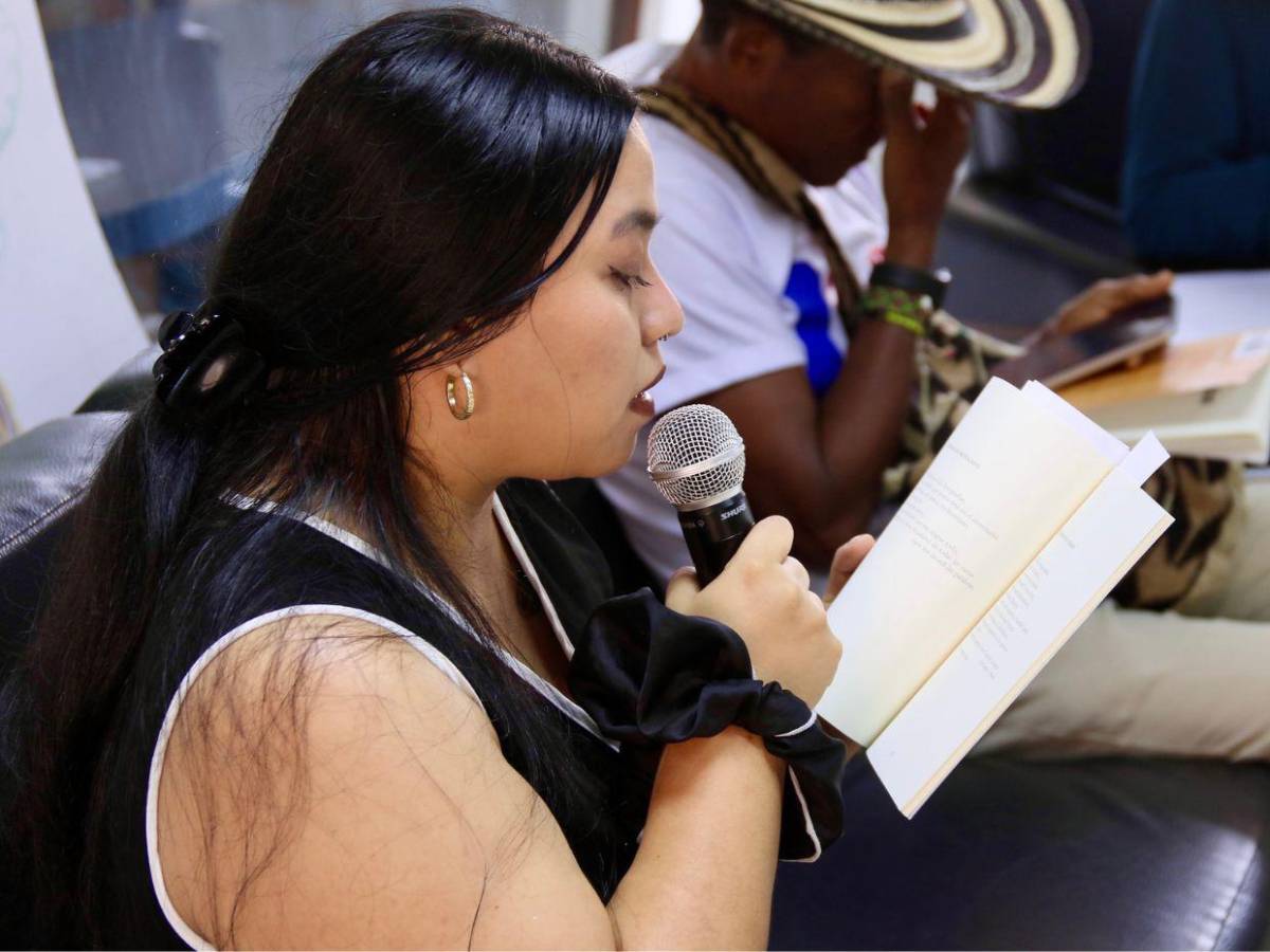 Entre lecturas de Honduras, Bélgica y Colombia inicia el Festival de Los Confines 2026