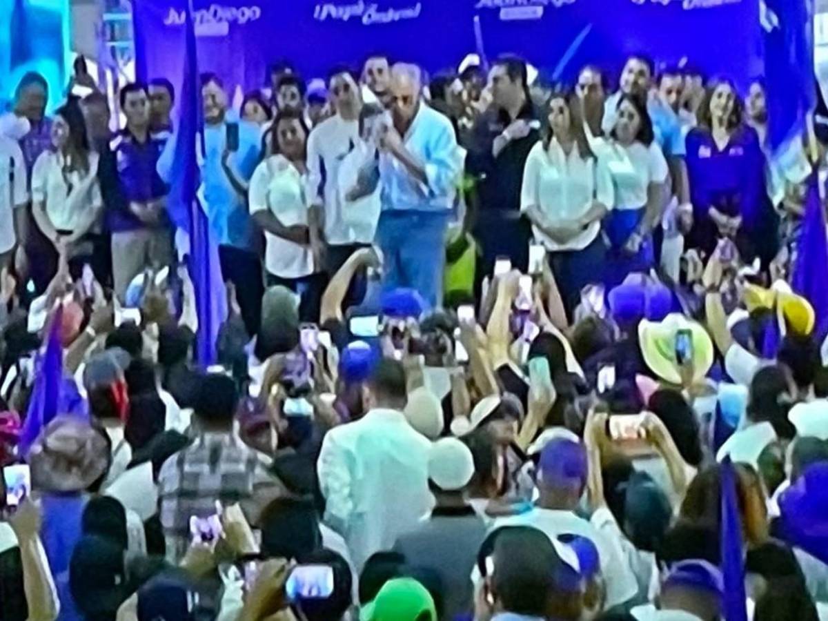 “Con ellos me muero hasta el final. Aquí no hay doble cara”: Nasry Asfura en cierre de campaña
