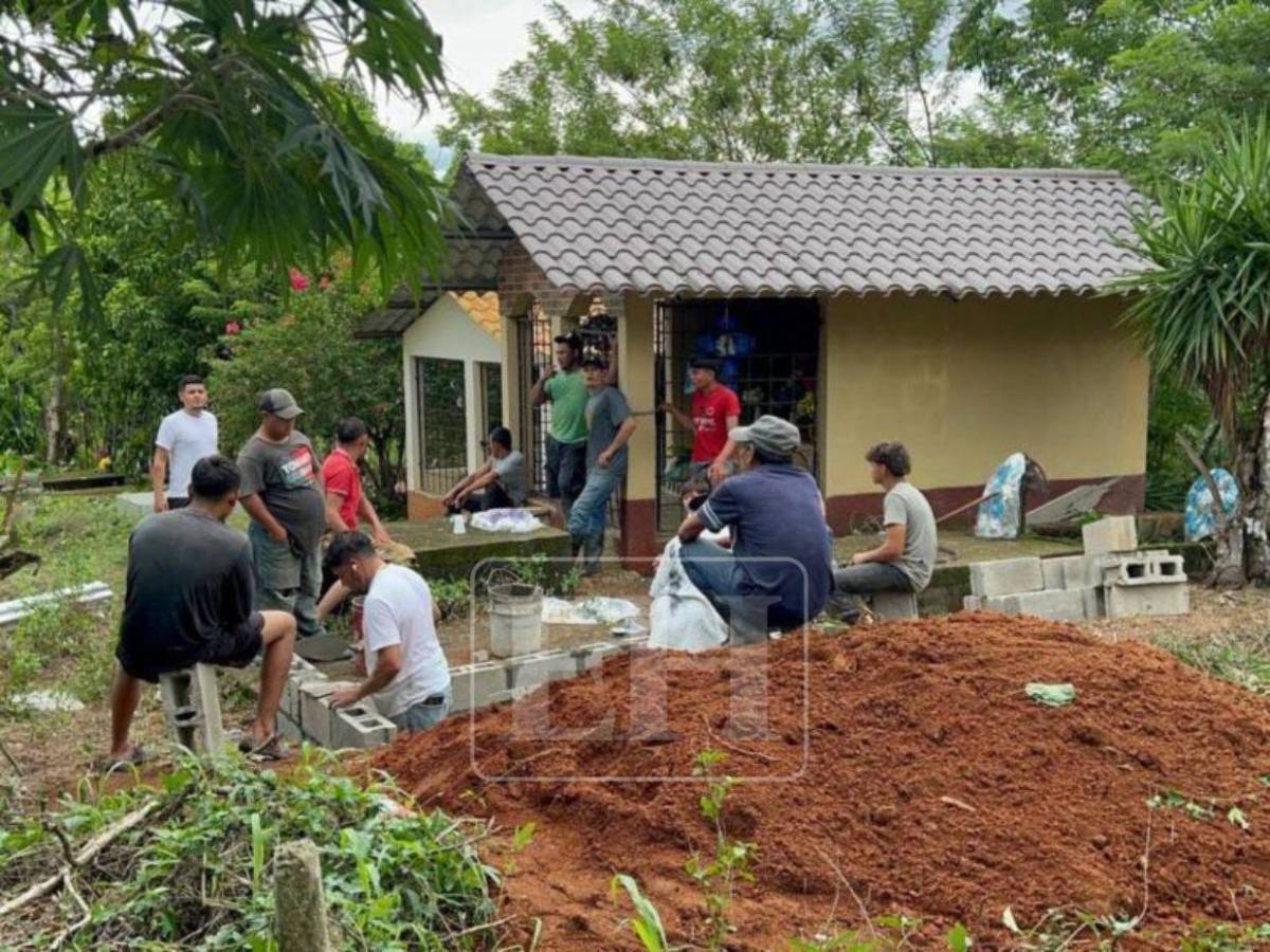 “Dijo que se tomó tres tragos”: vecinos de seis fallecidos por presunto alcohol adulterado en Atlántida