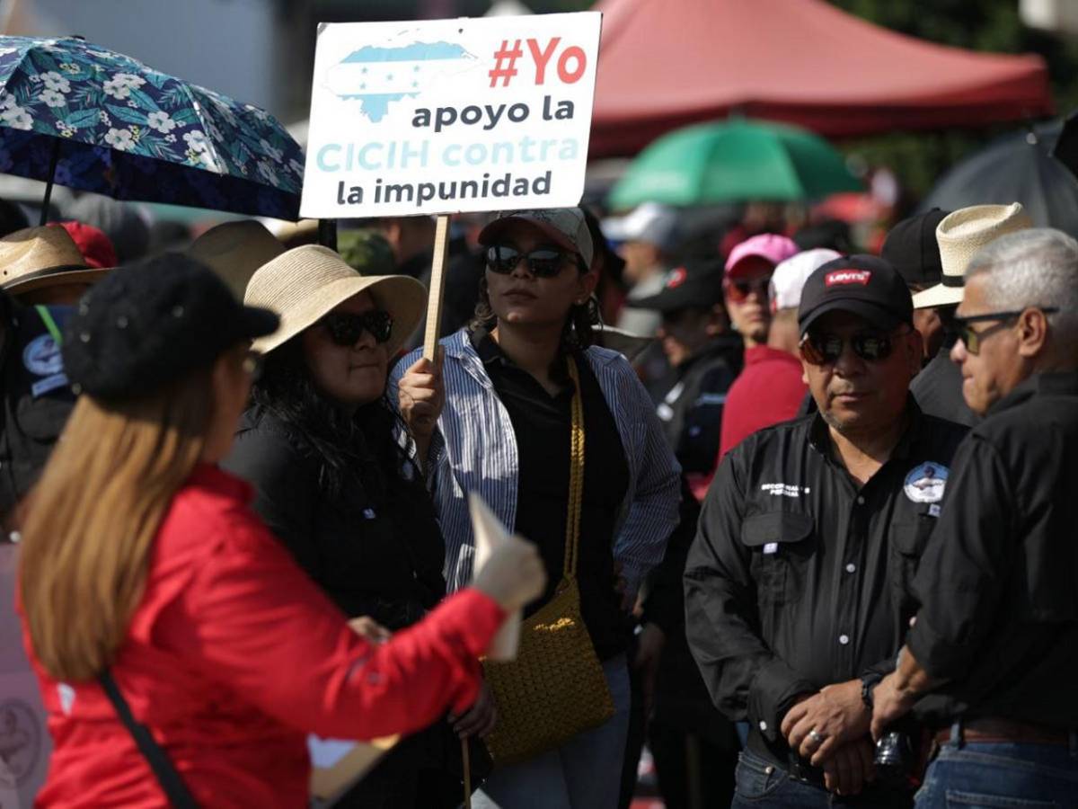 Las pancartas de exigencias y promesas incumplidas en marcha del Día del Trabajador
