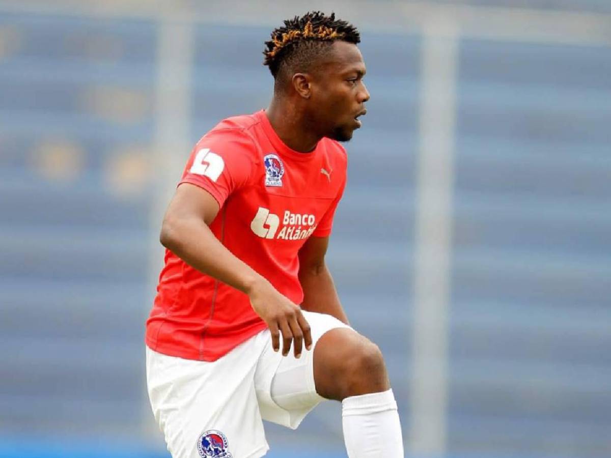 De brillar en Liga Nacional con Olimpia a cantante de raspe: La nueva vida de Kevin Álvarez