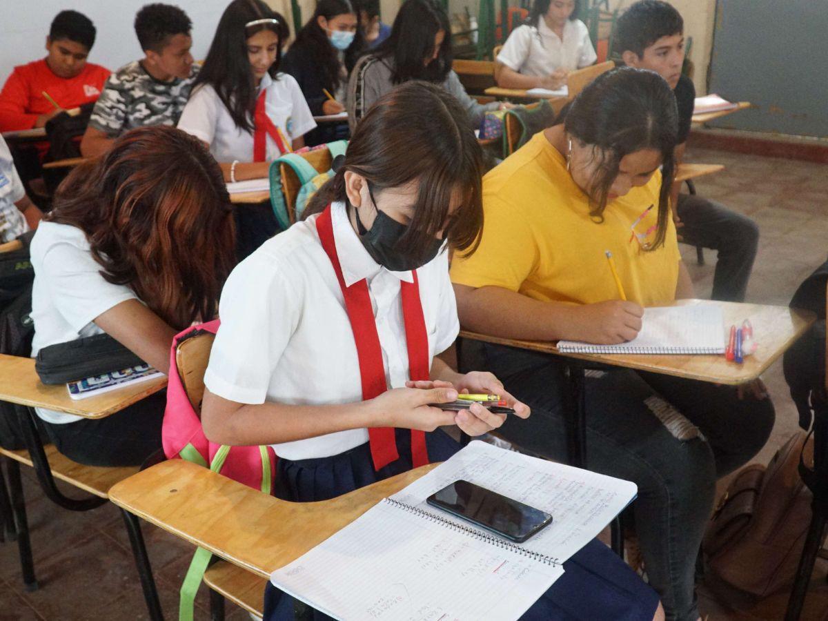 En 2024 planean probar el nuevo currículo escolar en Honduras
