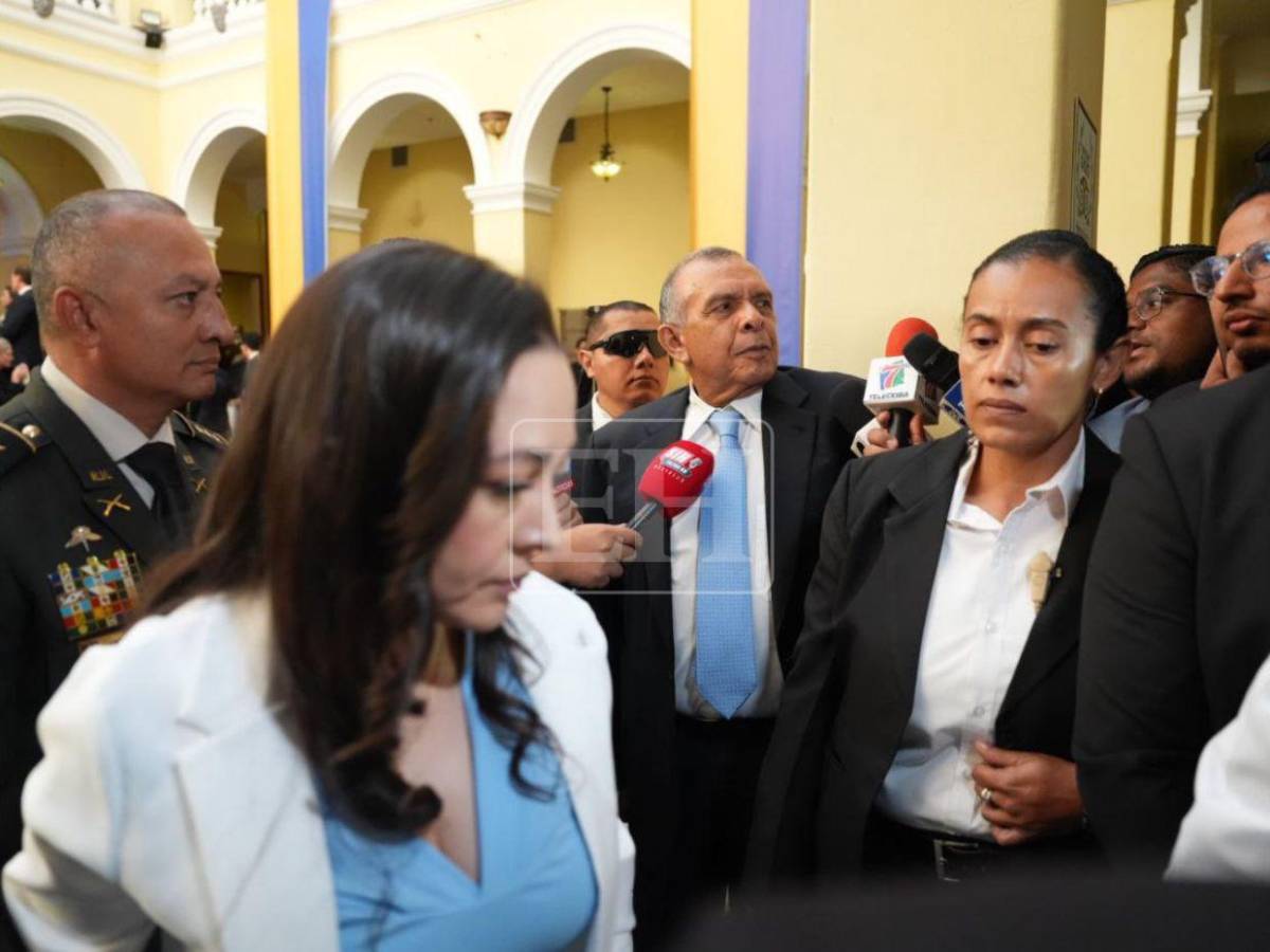 Lo que no se vio de la juramentación de Juan Diego Zelaya y los nuevos regidores de la capital