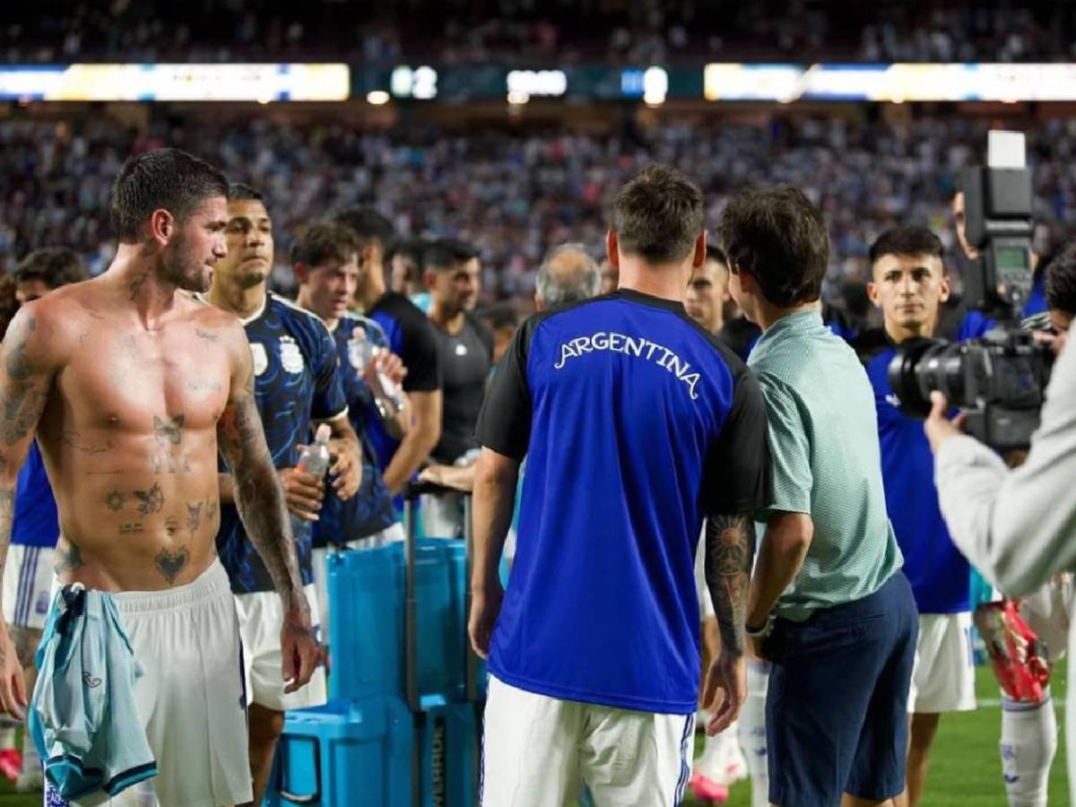 Messi sorprende a jugador hondureño y le da el regalo que todos querían