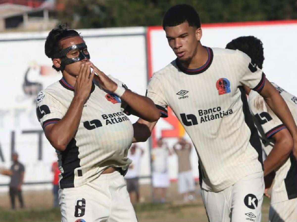 Jugador de Olimpia anuncia que será padre de familia: Así es su bella esposa
