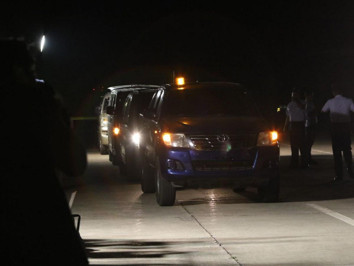 Una caravana de vehículos trasladará los féretros.