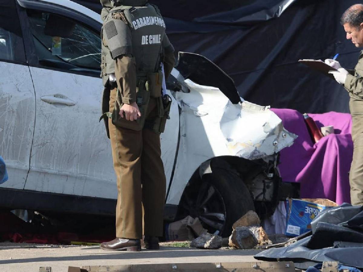 Vehículo a exceso de velocidad embiste feria en Chile y mata a seis personas