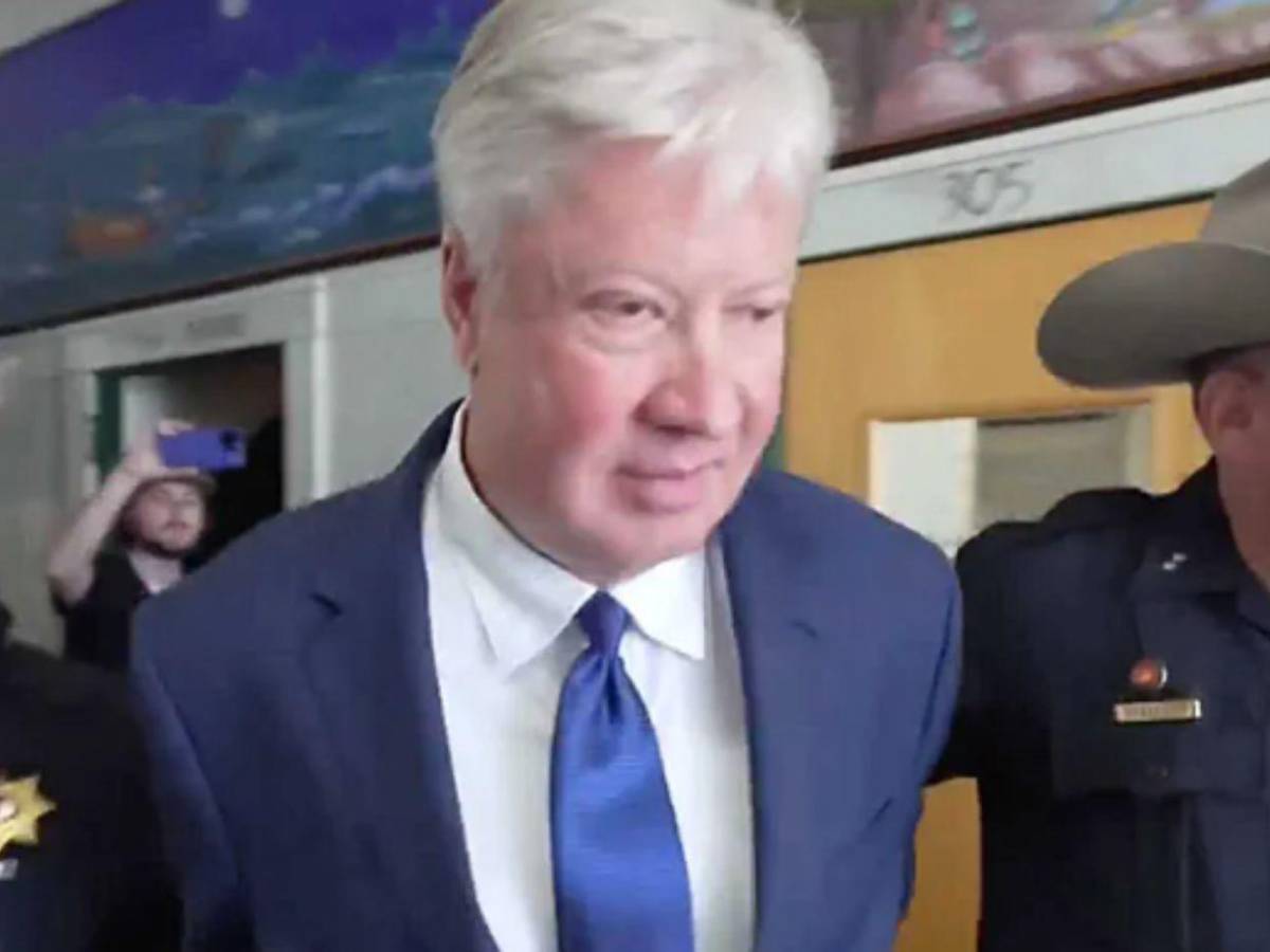 La caída del pastor Robert Morris: fundador de megaiglesia y exasesor de Trump, condenado por abuso sexual