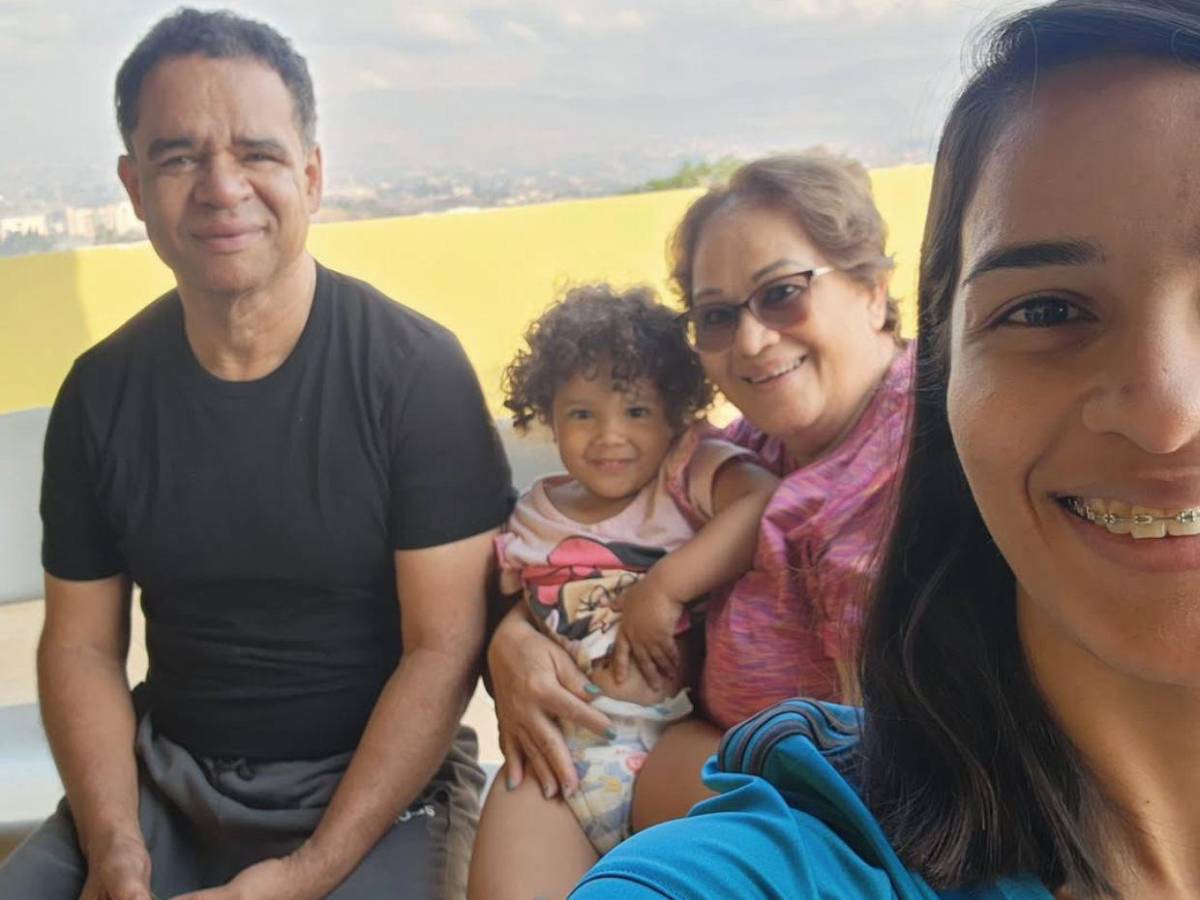 ¿Quiénes son y a qué se dedican? Esta es la familia de Jorge Zelaya