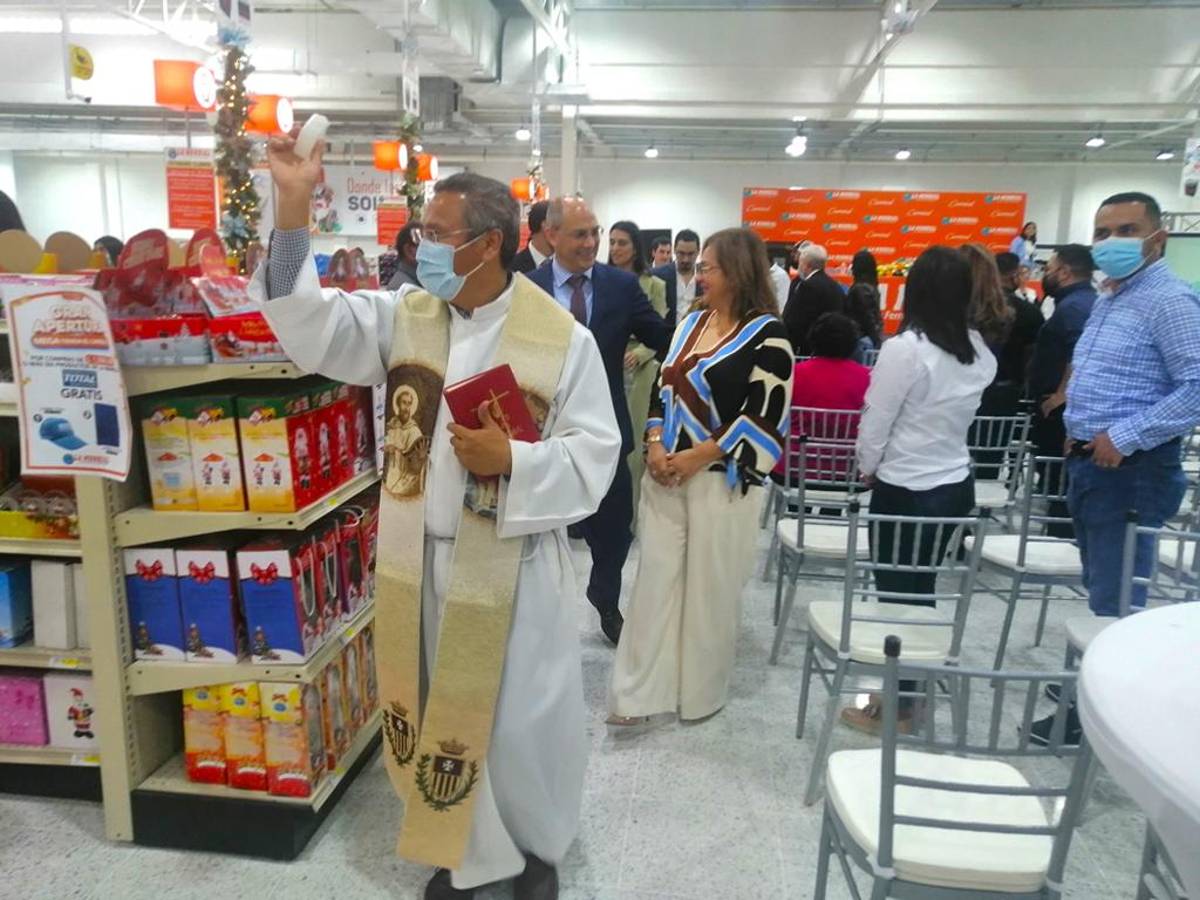 La bendición de las instalaciones se realizó con fe en el futuro de Honduras.