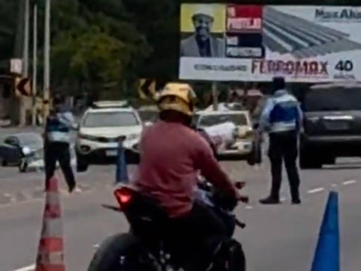 Cuadro a cuadro: Así fue el momento que Policía noqueó a motociclista que evadió operativo