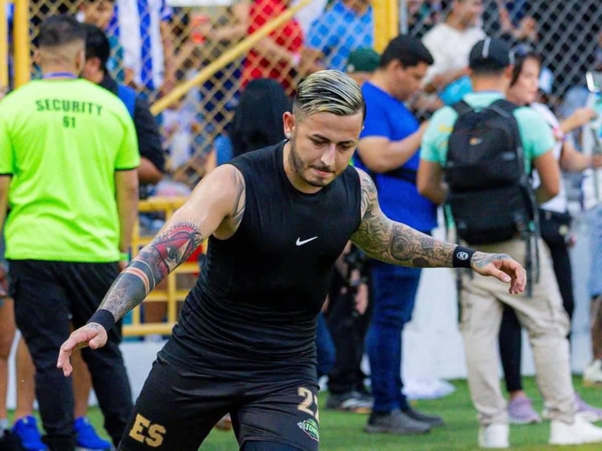 Soy El Ricky pide disculpa a aficionados hondureños y explica lo ocurrido en el Morazán