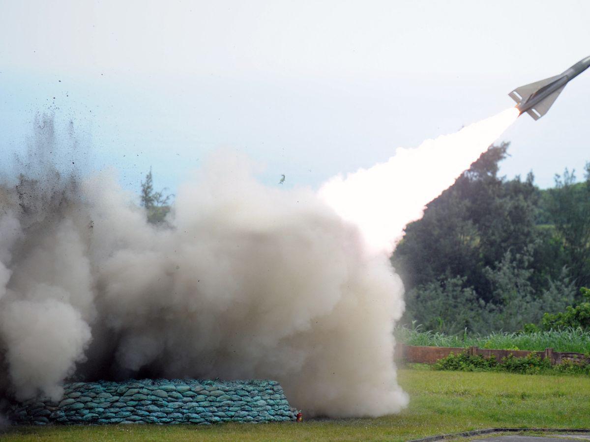 Occidente ayuda a los manifestantes a fabricar armas, acusa Irán