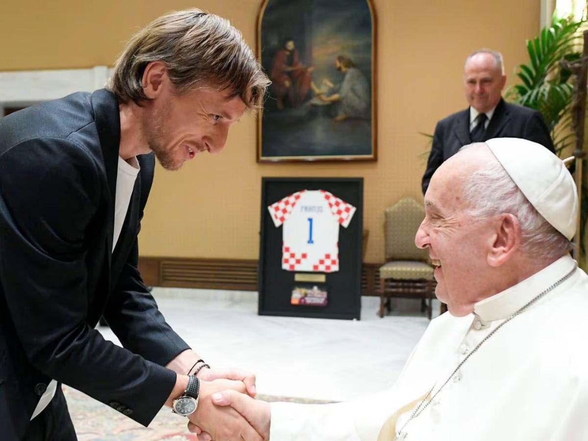 Messi, Modrić y otros 'cracks' del fútbol que conocieron al papa Francisco Messi, Modrić y otros 'cracks' del fútbol que conocieron al papa Francisco