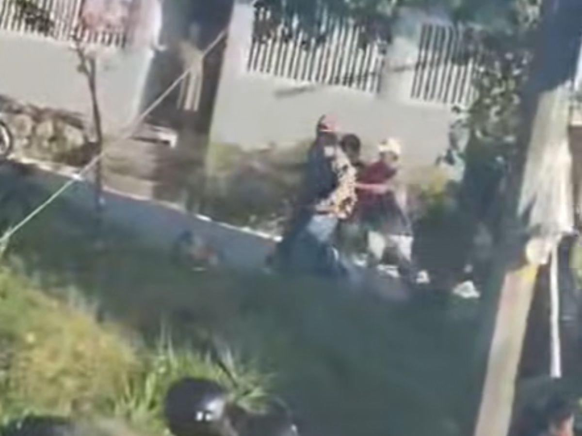 Momento en que el conductor del bus accidentado en Potrerillos quiso escapar