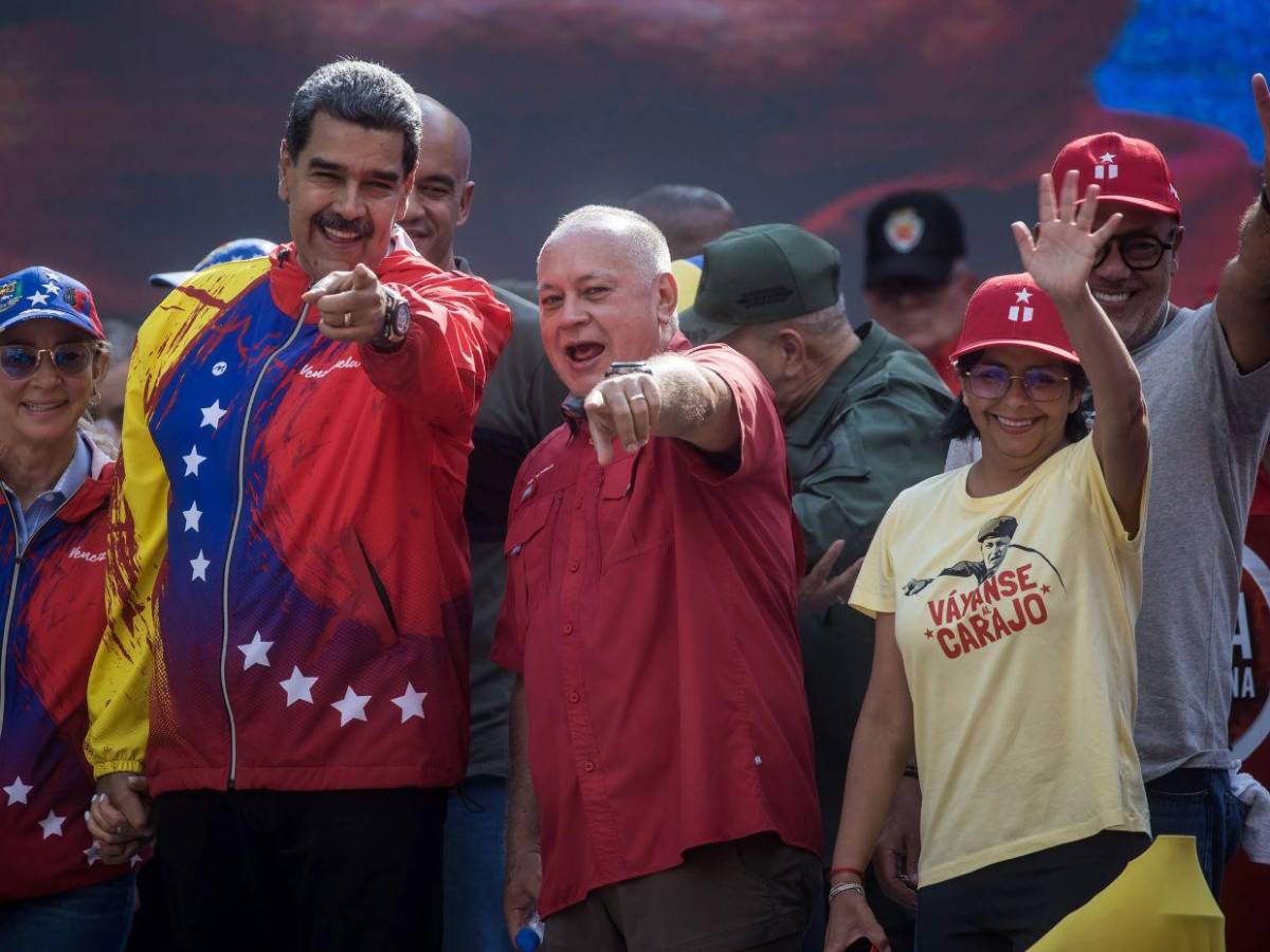 ¿Quiénes son los otros venezolanos señalados junto a Nicolás Maduro por EE UU?