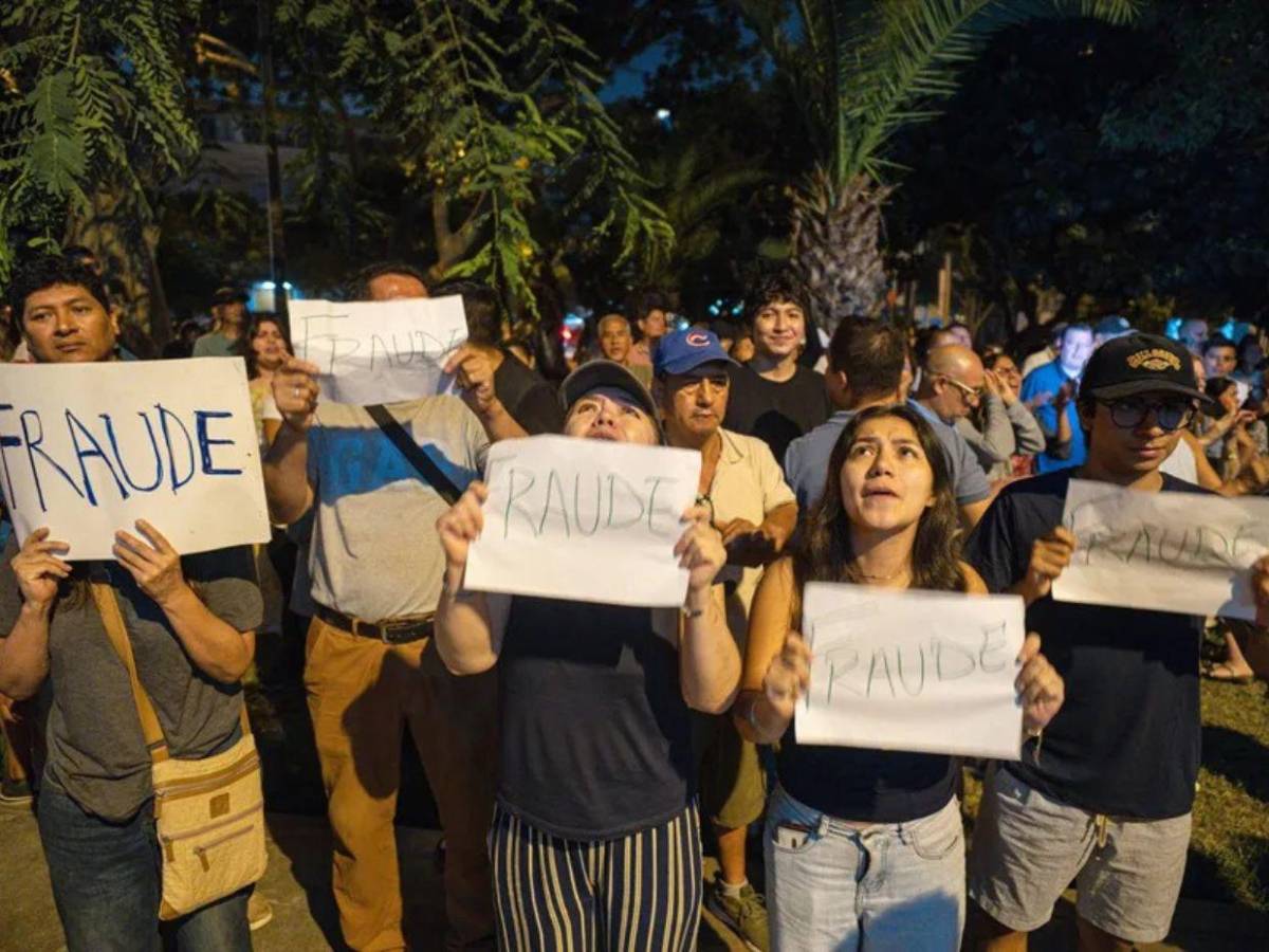 Caos electoral en Perú: denuncias de fraude y votos extraviados