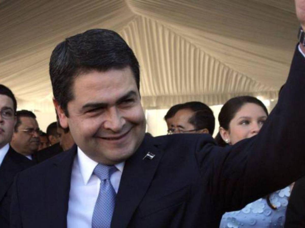 Así luce Juan Orlando Hernández tras visita de su madre en prisión en EE UU