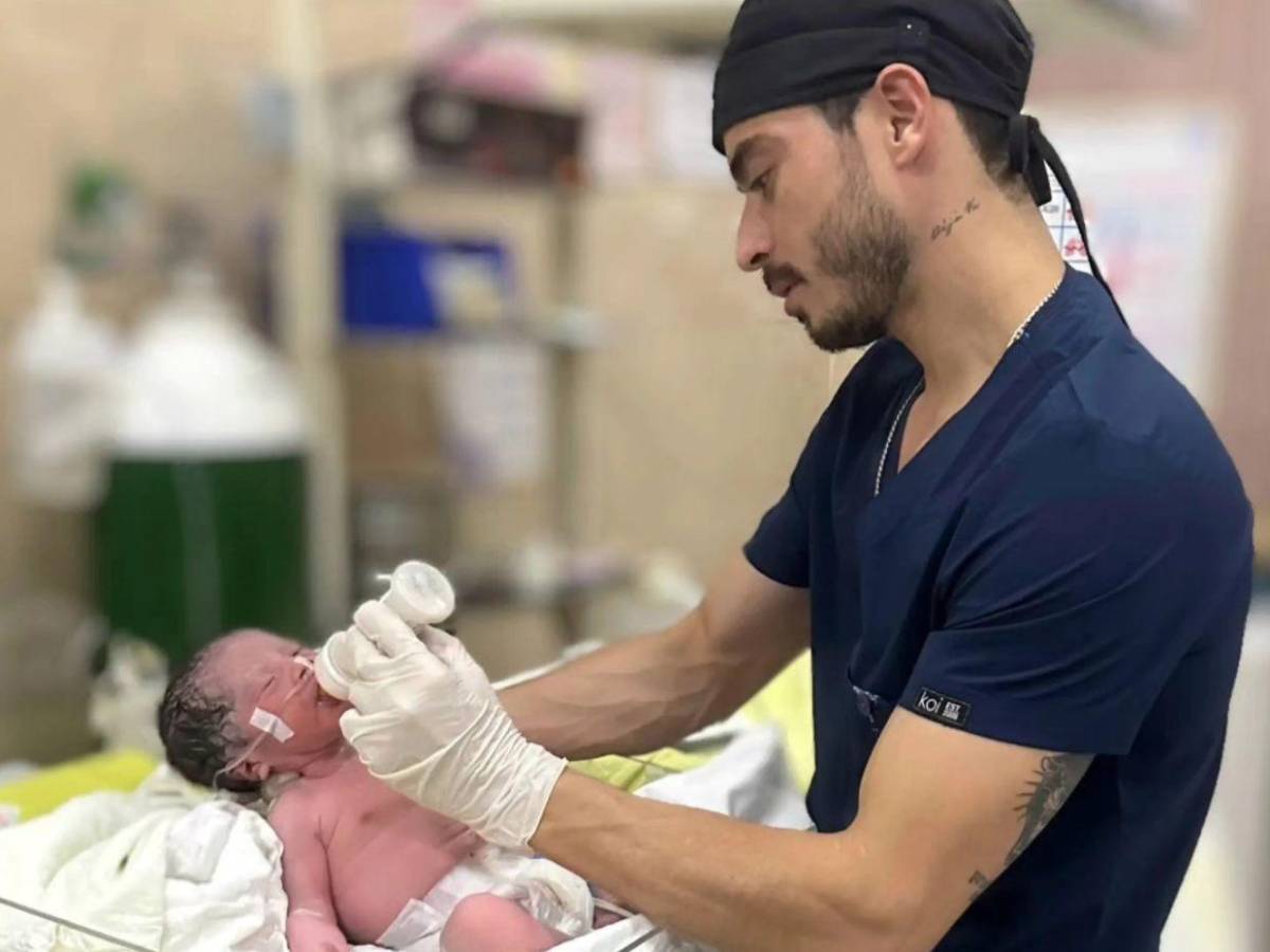 Conmoción por muerte de doctor, hermano de candidato a alcalde: Fuiste un héroe en la pandemia