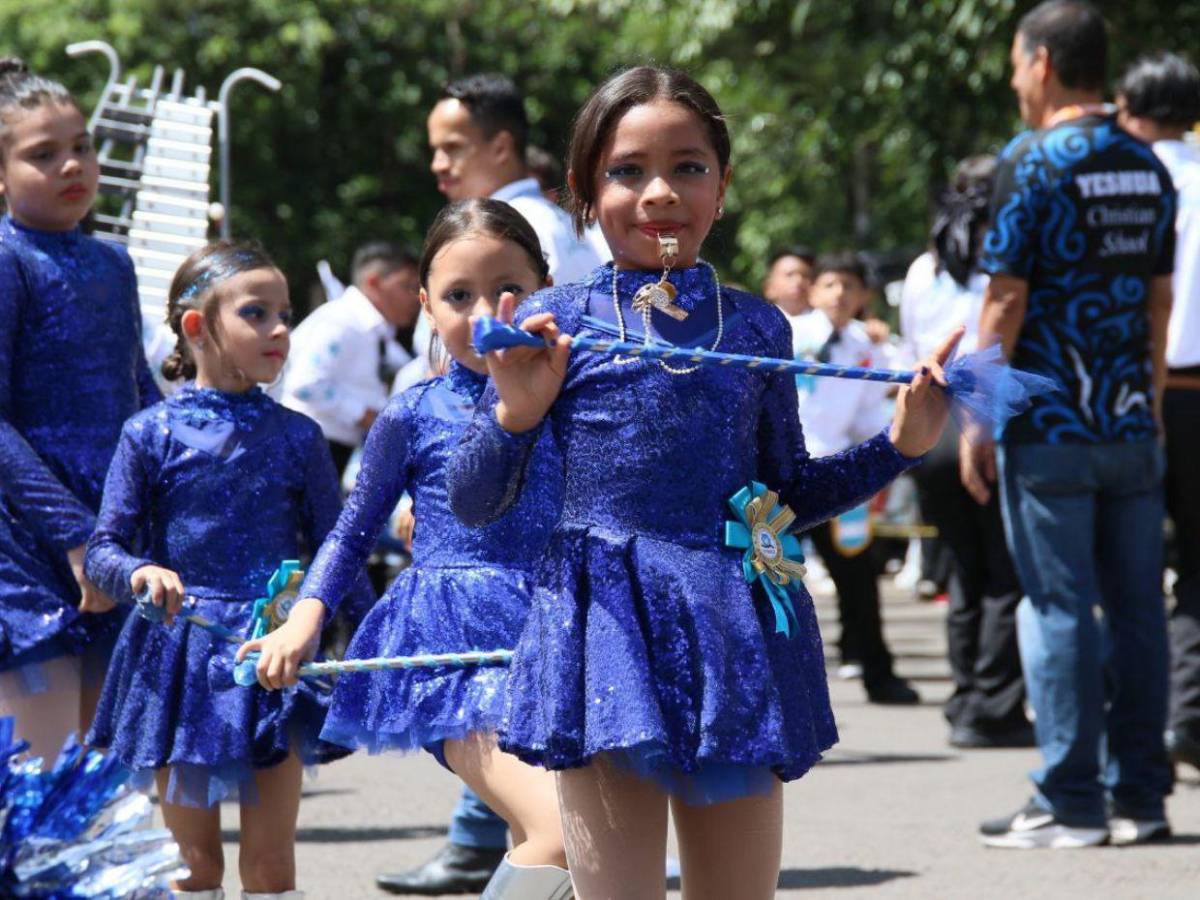 Los alumnos de Comayagüela celebraron la patria con entusiasmo y orgullo nacional