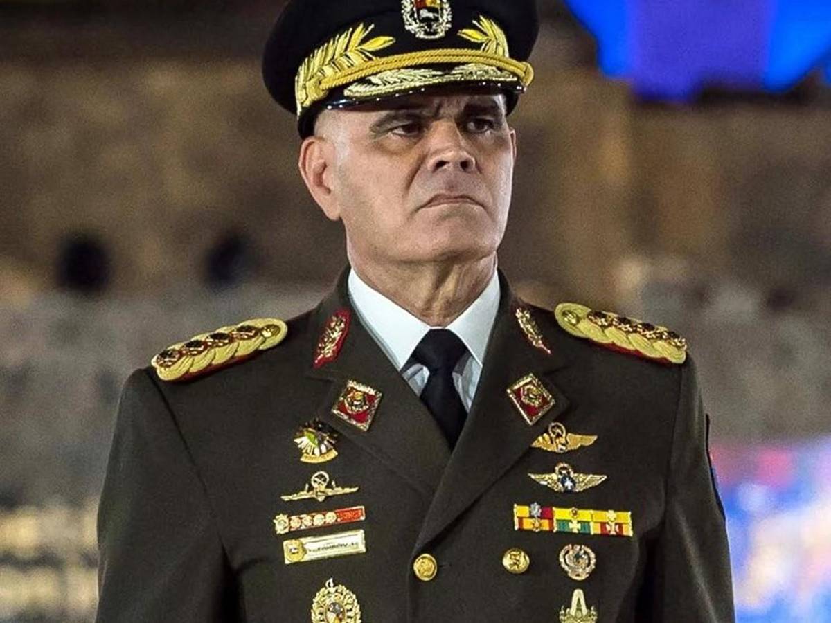 La caída de Vladimir Padrino López, militar más leal e incondicional de Nicolás Maduro