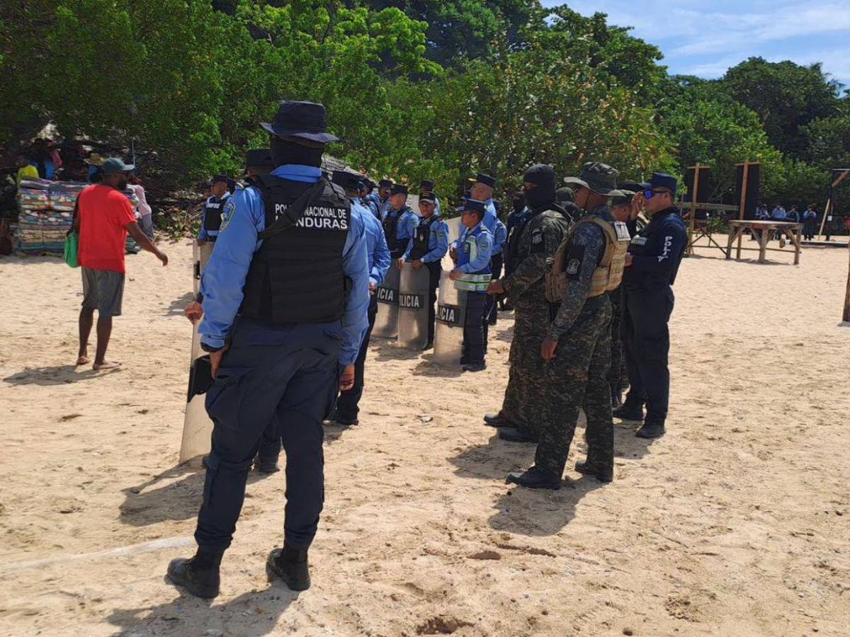 Garífunas protestan en Cayos Cochinos contra reality español por amenaza a tortugas marinas