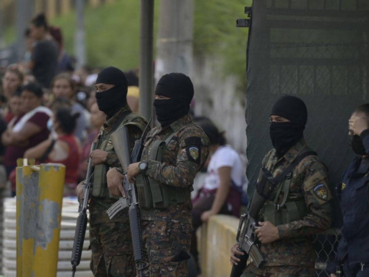 Denuncian ante CIDH a El Salvador por detenciones en régimen de excepción