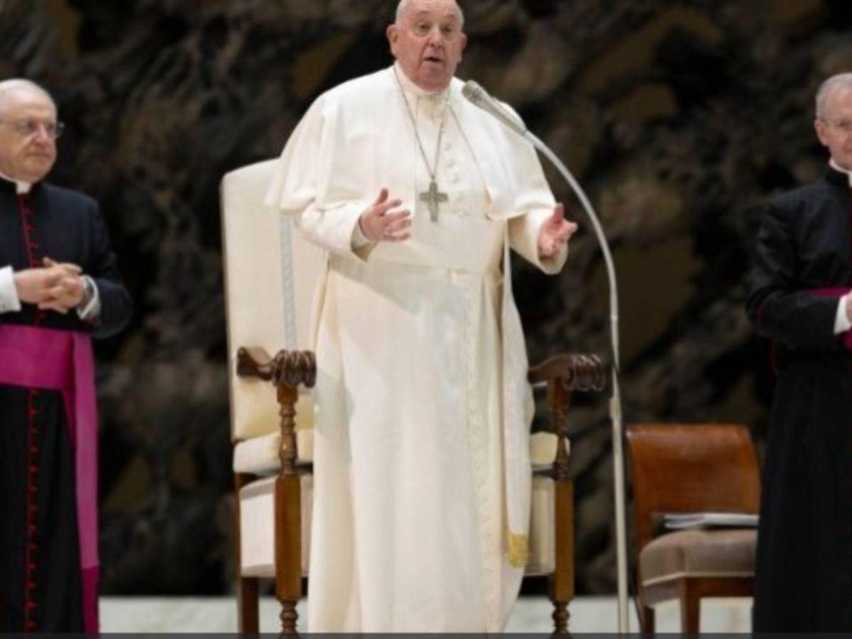 Una iglesia más “abierta”: El paso del papa Francisco por el Vaticano