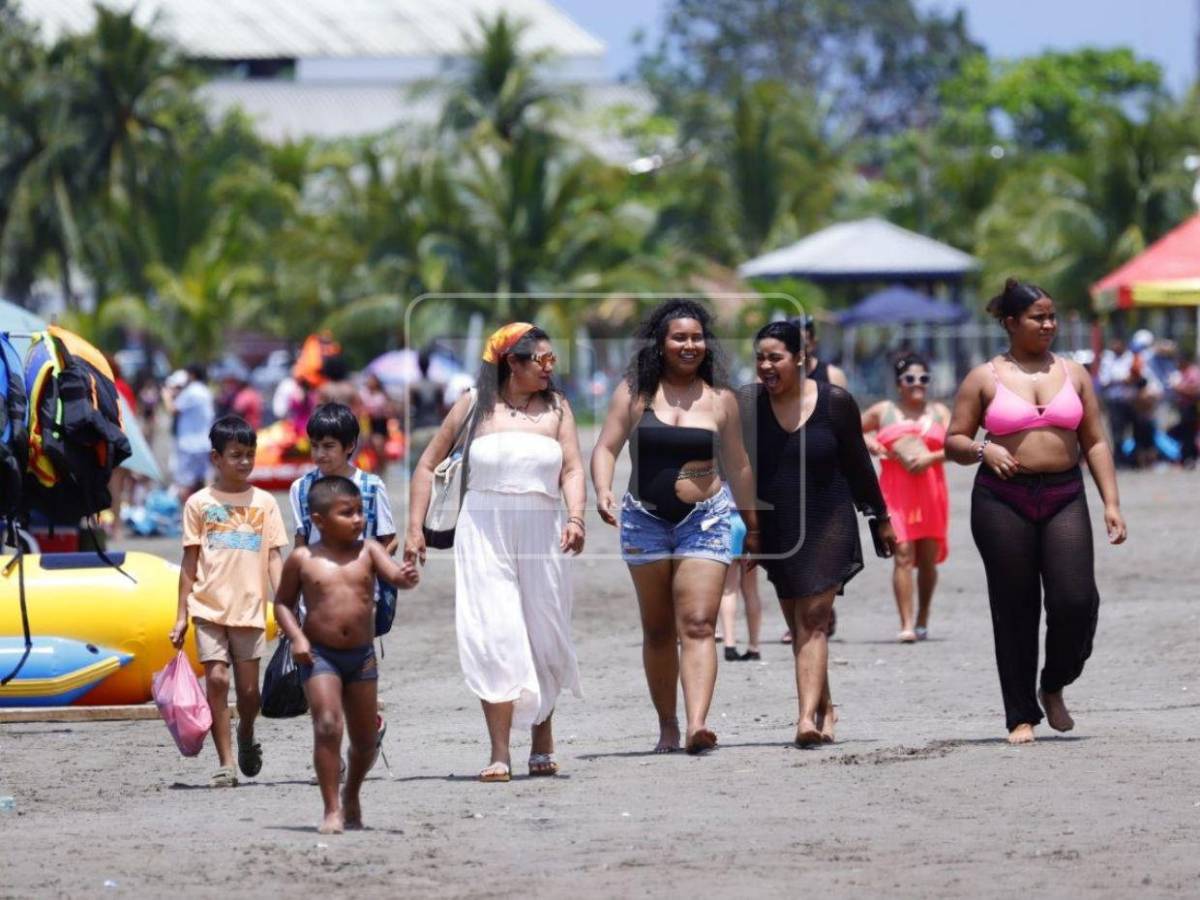 Turismo y diversión: Playas de Puerto Cortés se llenan de vida en Semana Santa