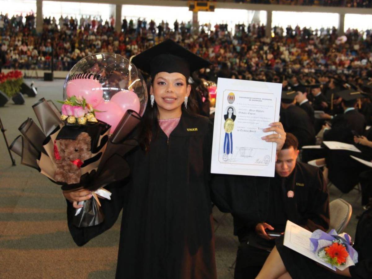 La UNAH celebra graduaciones de nuevos profesionales para Honduras