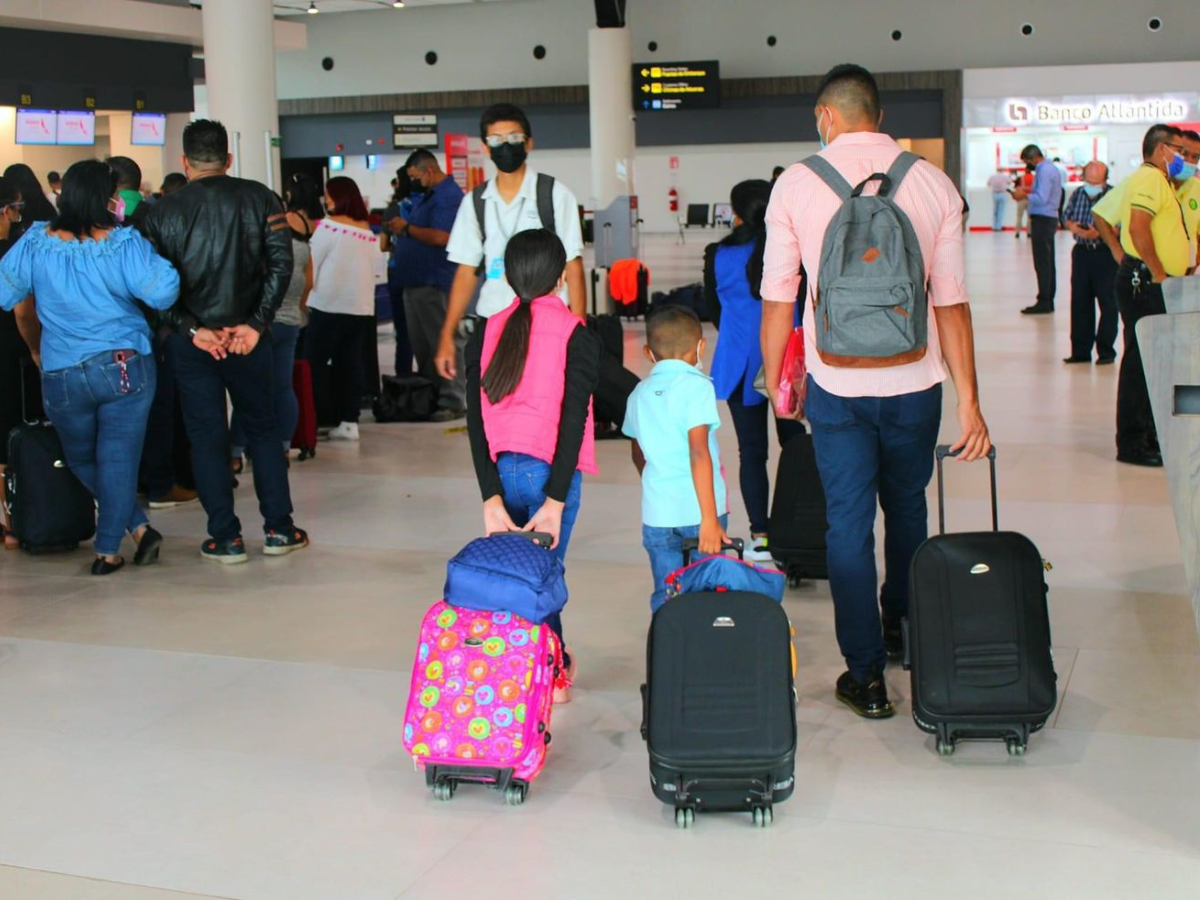 ¿Qué trámites debe realizar para sacar a un menor de Honduras?