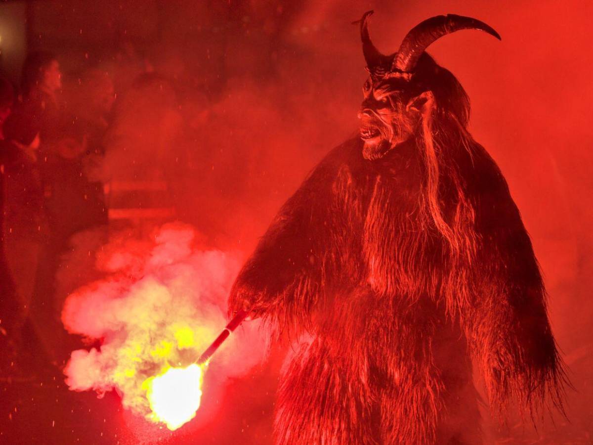 La leyenda del Krampus: el monstruo que acompaña a Santa Claus en Navidad