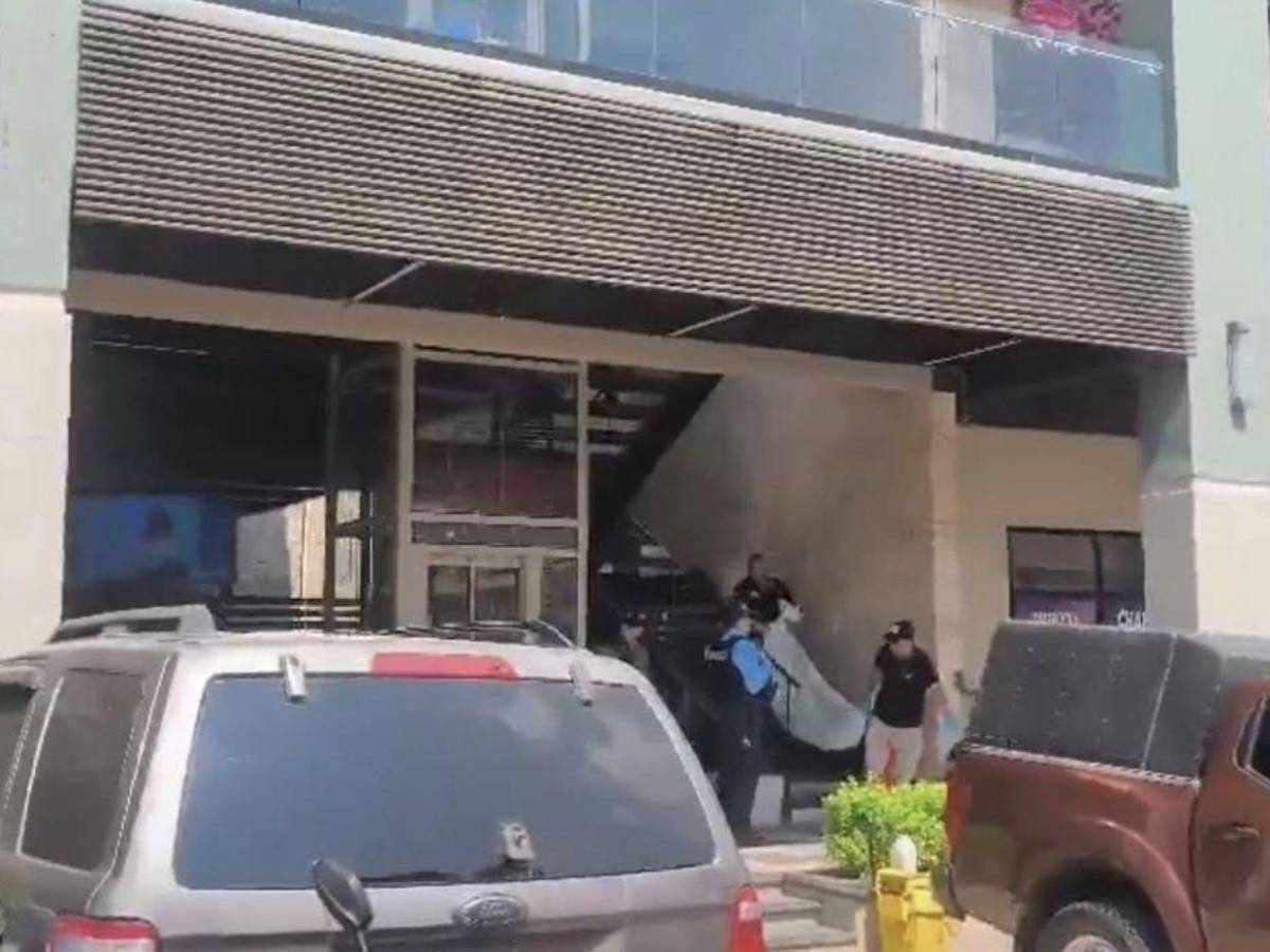 Fabricio García: joven asesinado en plaza comercial de Los Pinos, en Tegucigalpa