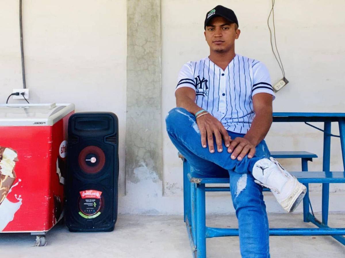 “Te voy a comprar un bajo eléctrico para la iglesia”: la promesa a su padre de policía fallecido en El Rodeo, Comayagua