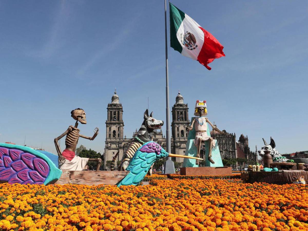 Altares, catrinas y fotos de recuerdo: preparativos en México para el Día de Muertos