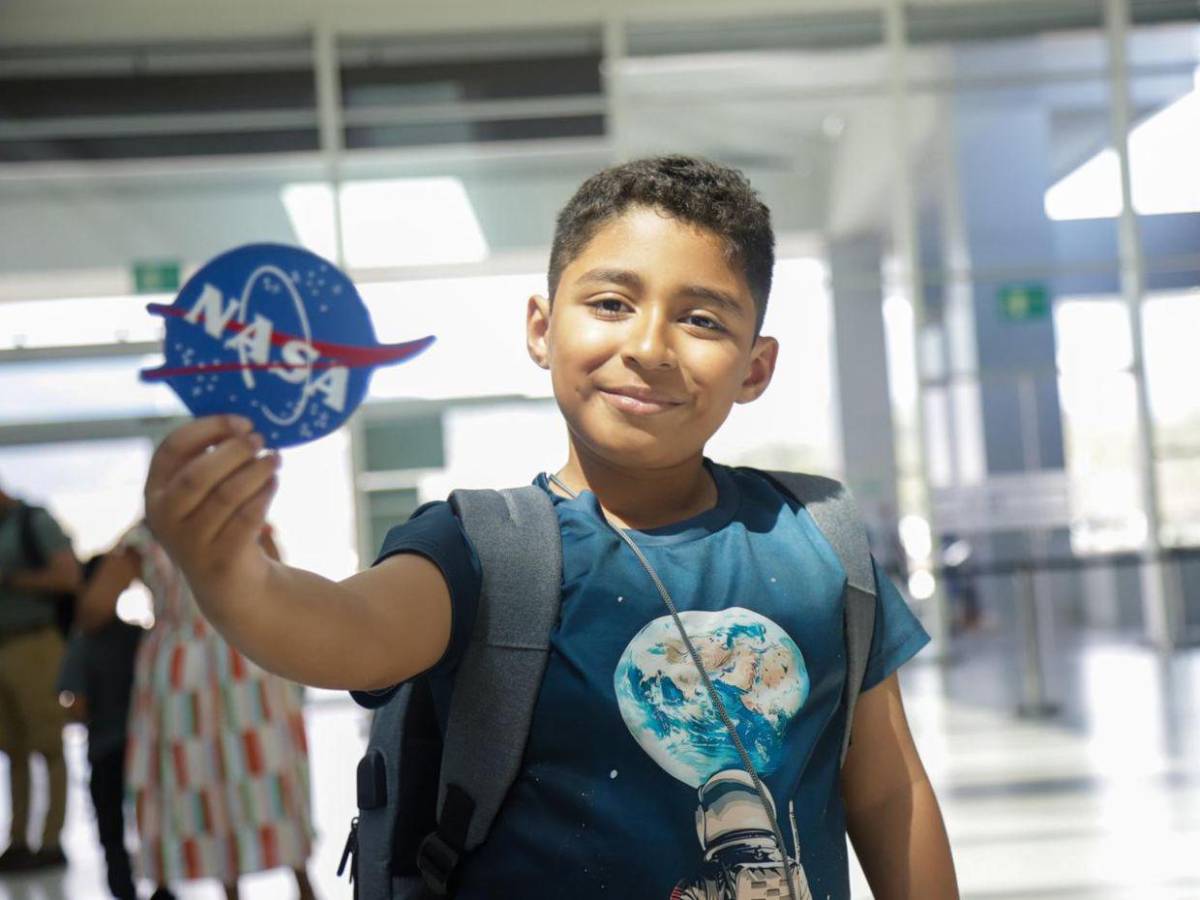 André Mejía, el niño de 10 años que representará a Honduras en campamento de la NASA