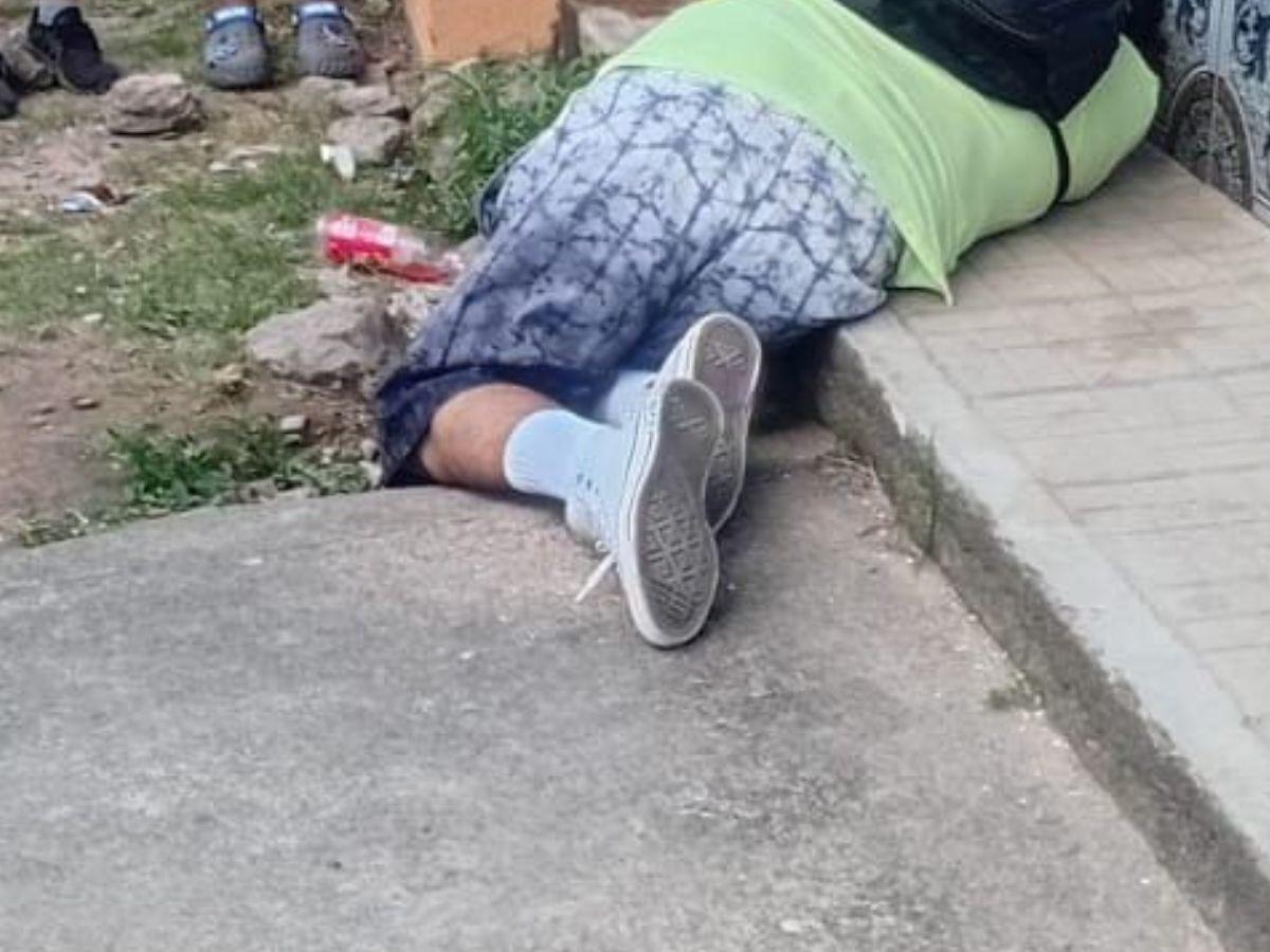 Habría recibido un disparo en la cara y otro en el cuello: asesinan a salvadoreño en Caridad, Valle