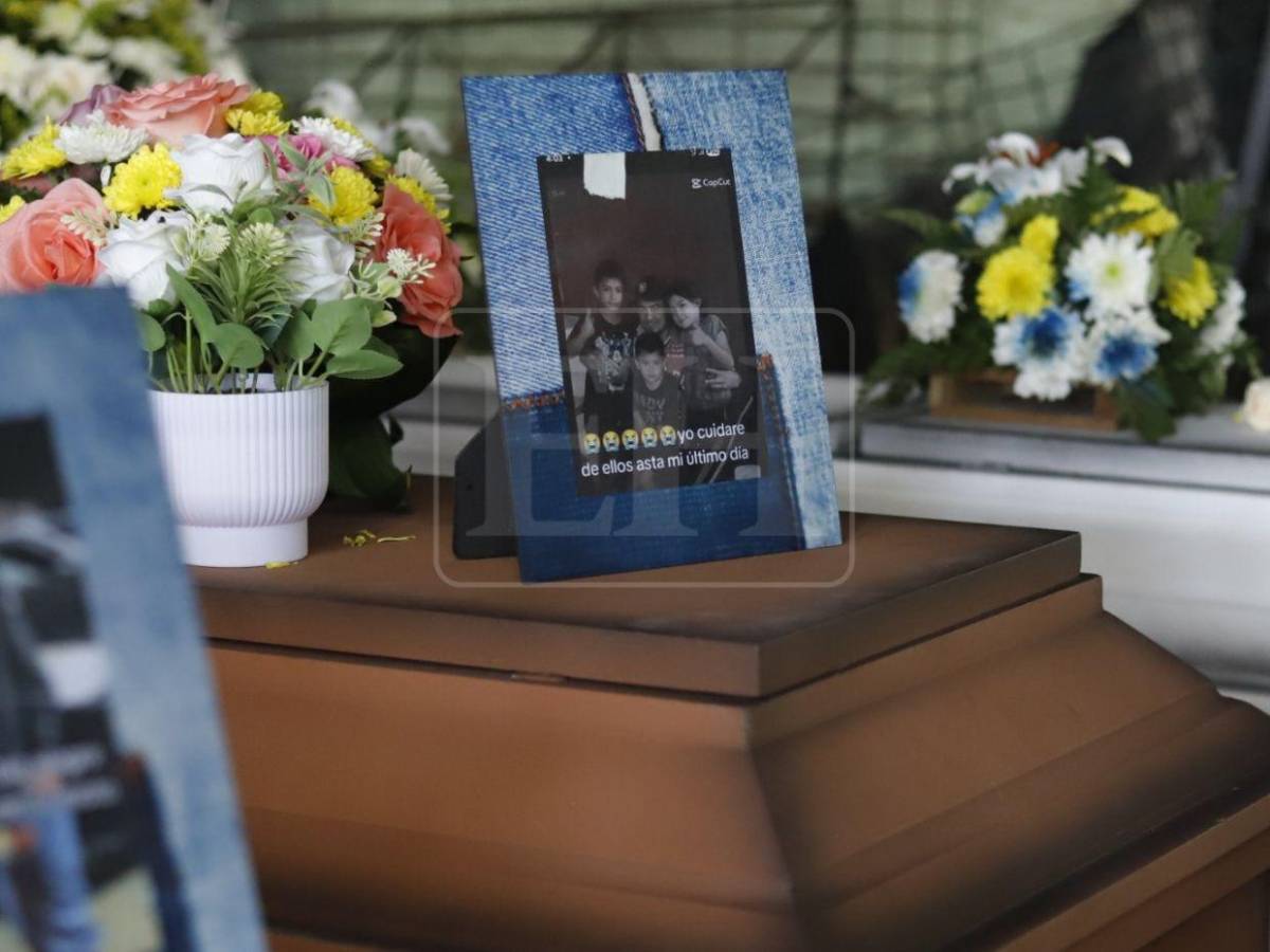 Un ataúd junto al otro: velan cuerpos de los cinco hermanos víctimas de incendio en SPS