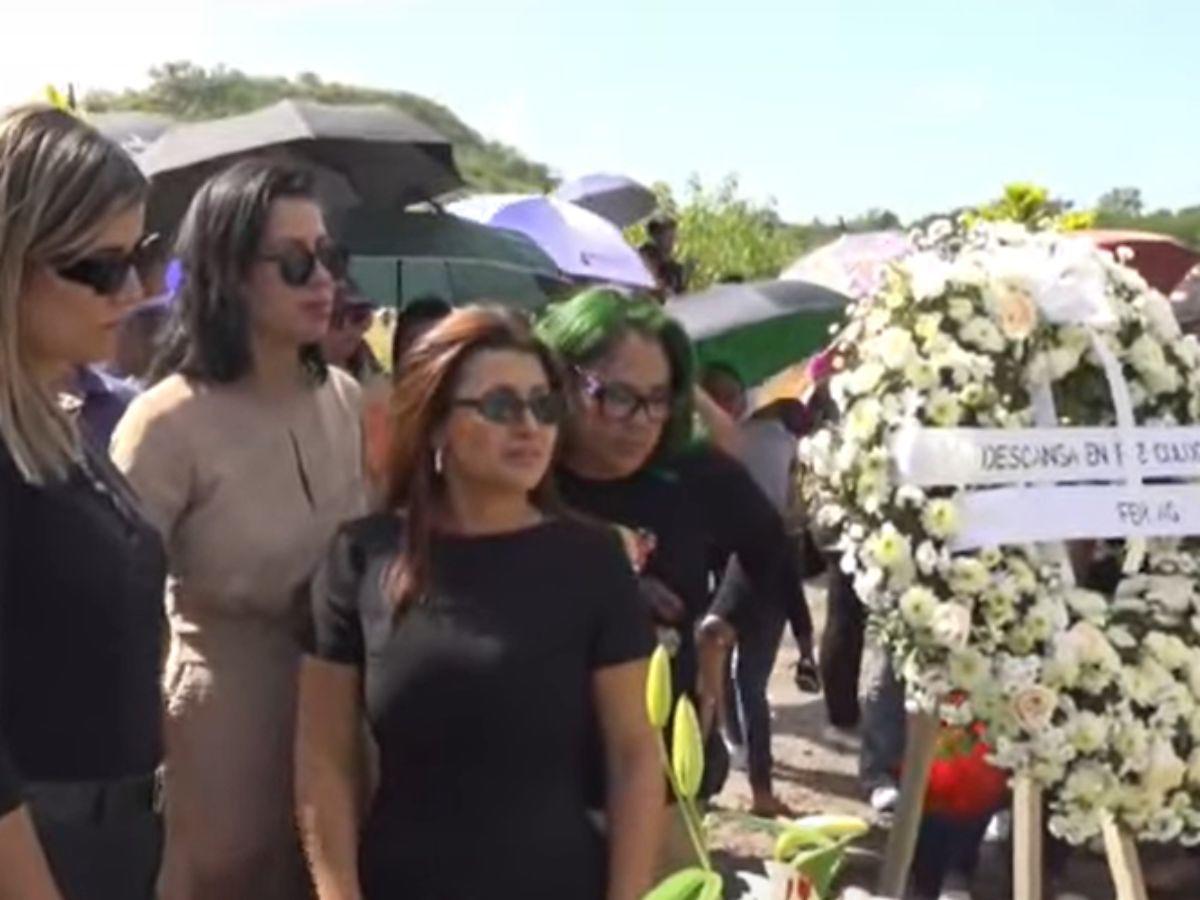 Milagro Flores se quebranta en el sepelio de Mayra Tercero: “Es un balde de agua fría