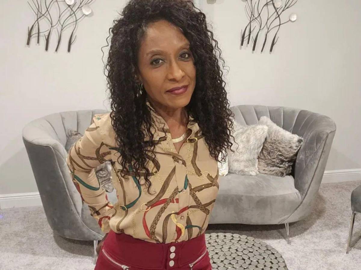 Pastor escribió un libro de cómo amar a su cónyuge ​​​​​y fue detenido por tener varias esposas