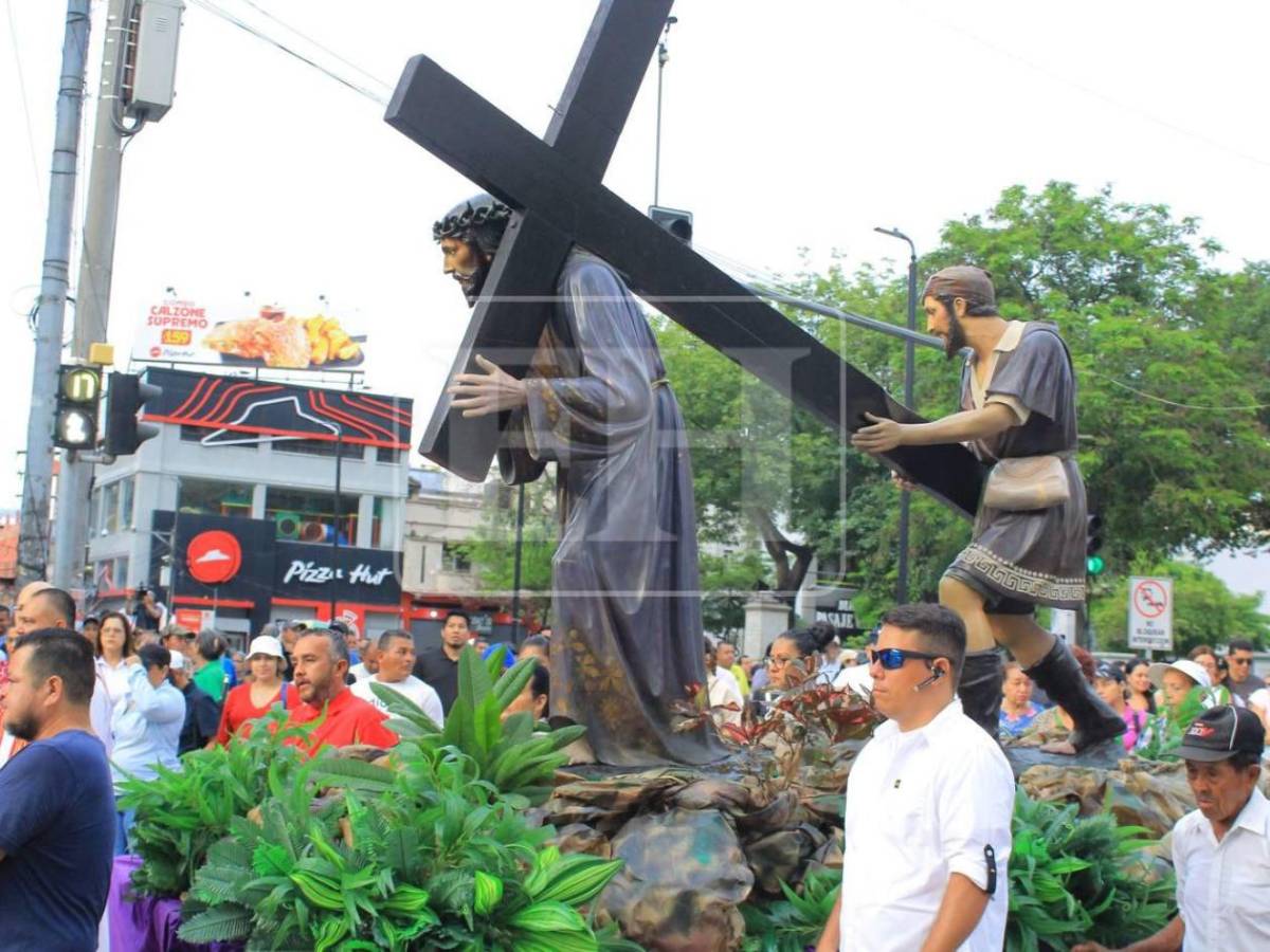 Fe y reflexión: SPS revive en sus calles el doloroso camino al Gólgota con Viacrucis